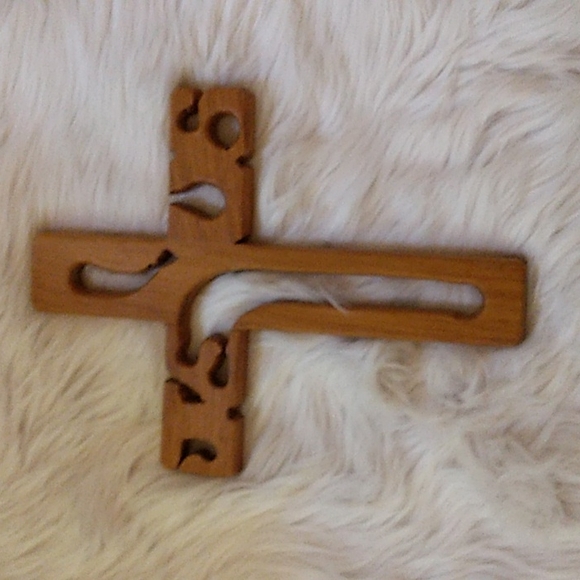 Crucifix - Picture 2 of 3